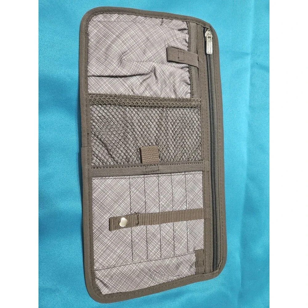 Thirty One Made In The Shade Pocket In Taupe Cross Pop Car Visor Pocket NIP